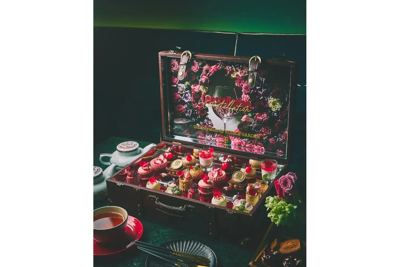 ▲「トランク型 横浜Rose Week AT collaboration by EDIBLE GARDEN」