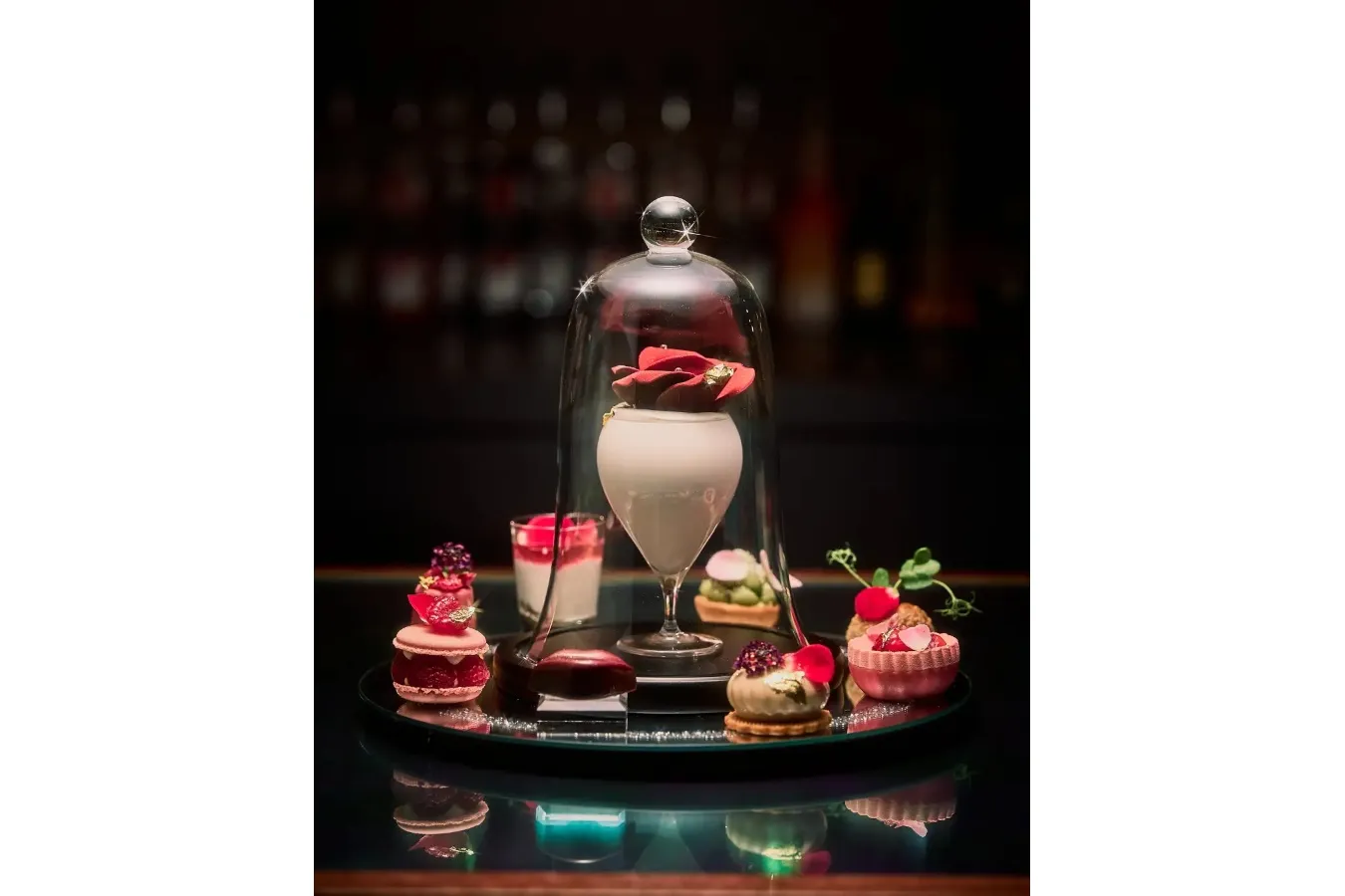 ▲「横浜RoseWeek AT collaboration by EDIBLE GARDEN　signatureグラススイーツ付」
