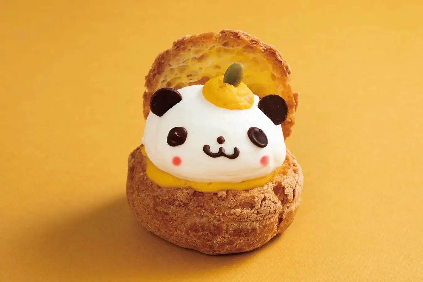 ▲「北海道産かぼちゃのパンダシュークリーム」