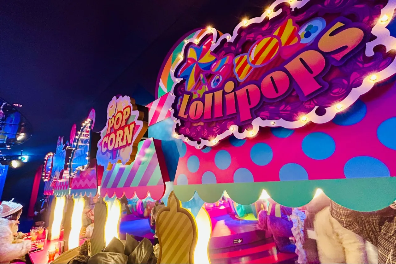 ▲「Colorful Snack Street（カラフル スナック ストリート）」