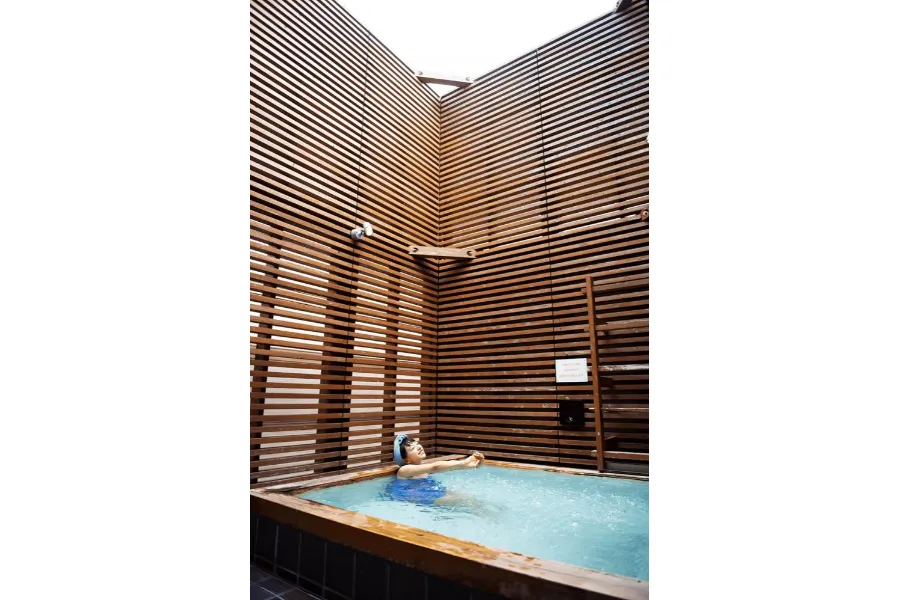 中目黒に“露天風呂”!?穴場な銭湯「光明泉」で、夜空を見上げてひとっ風呂が気持ちいい♪_3166779