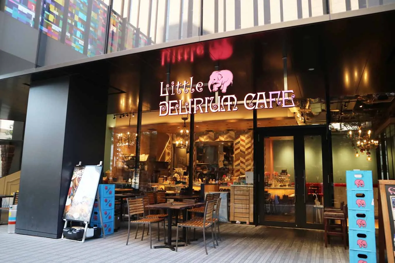 ▲「リトルデリリウムカフェ ハレザ池袋」外観