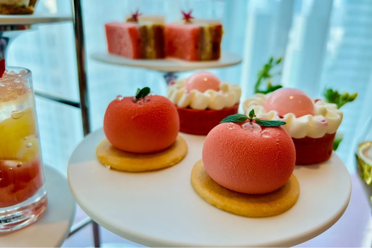 ▲「桃とクランベリーのムース」（撮影：レッツエンジョイ東京編集部）