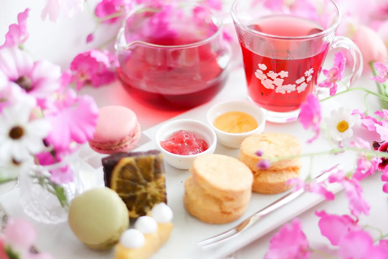 【鎌倉】「お花とドレスと紅茶のお店 DRESSY ROOM＆Tea」オープン