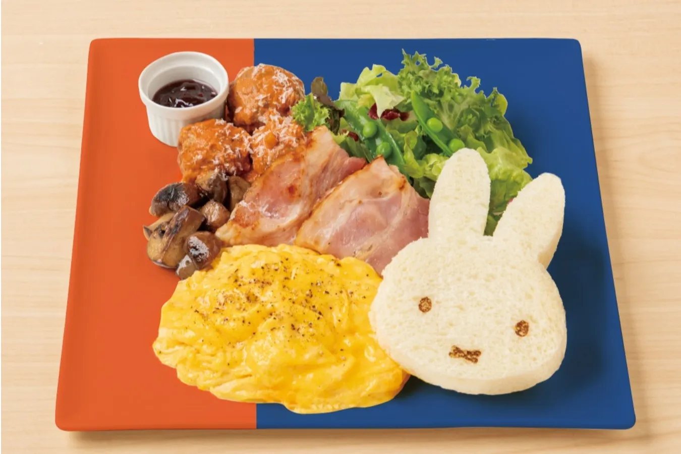 ▲「スクランブルエッグプレート」（1,790円）※Morning menu（8:30～10:30）　Illustrations Dick Bruna Ⓒ copyright Mercis bv,1953-2023　www.miffy.com　※画像はイメージ