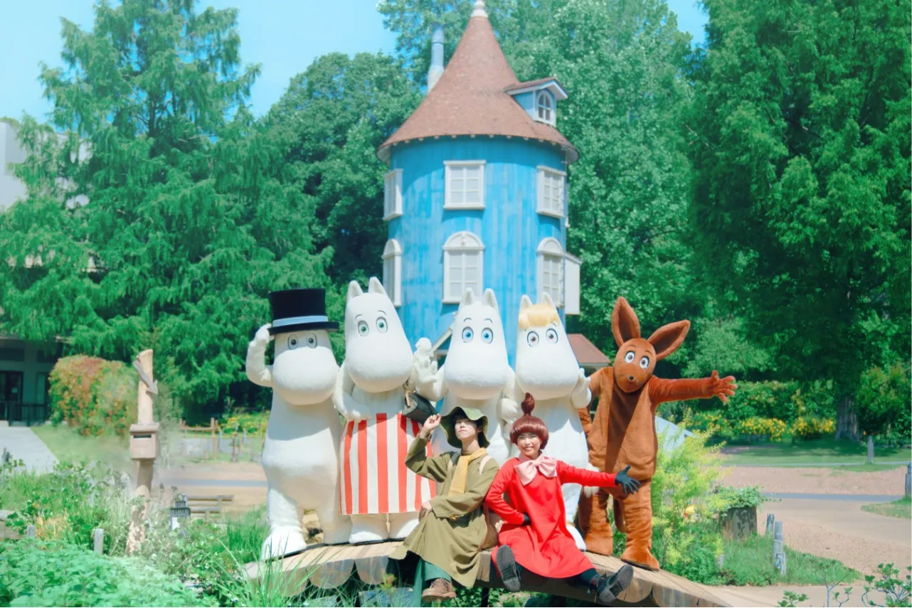 ▲ムーミン屋敷と仲間たち