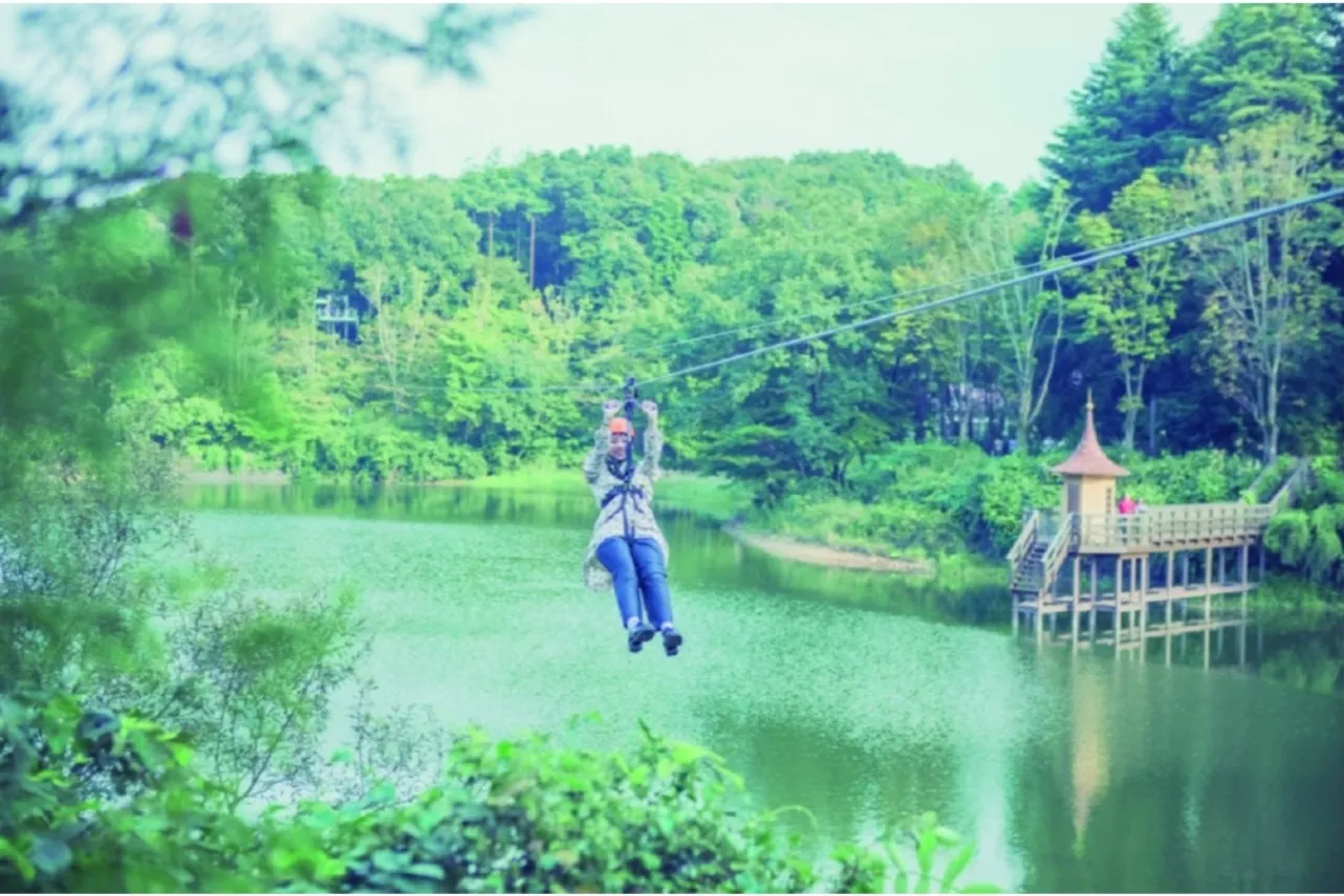 ▲おさびし山エリアのジップライン
