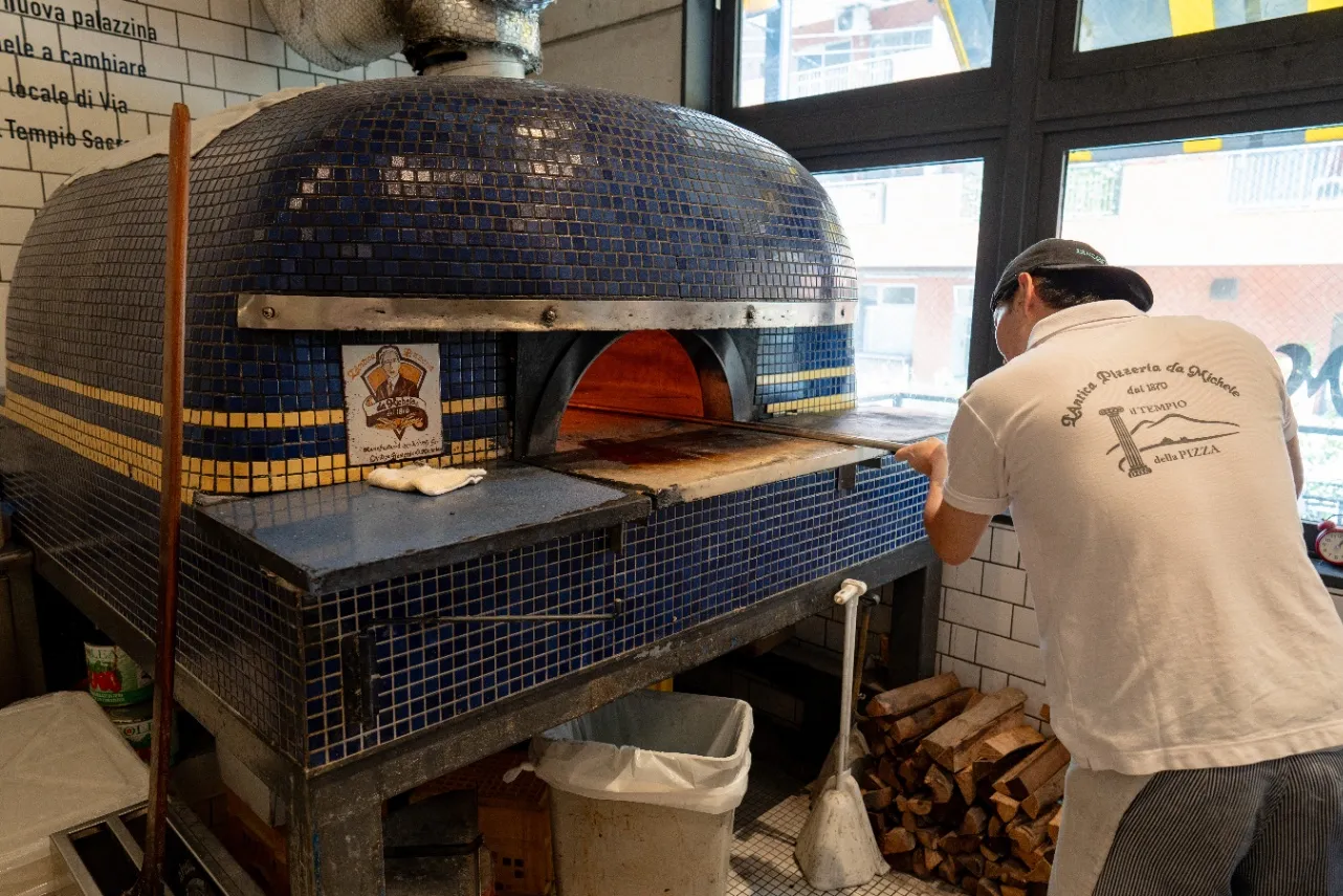 【恵比寿】巨大なピッツァに驚き！ナポリで150年以上愛される名店「ダ ミケーレ」_1928223