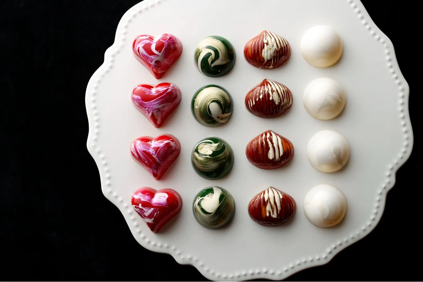 ▲「スパークルコレクション」イメージ　※左からクランベリーシャンパン、ピスターシュ、マロン、ハニーローズマリー