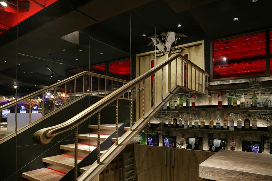 【新宿】終電逃しても始発まで楽しめるカフェ＆バー4選