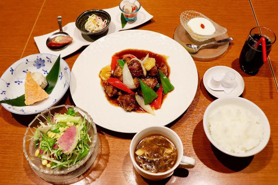 「ランチ何にする？」と迷ったら・・・銀座デートで行きたい“週末”限定ランチ3選