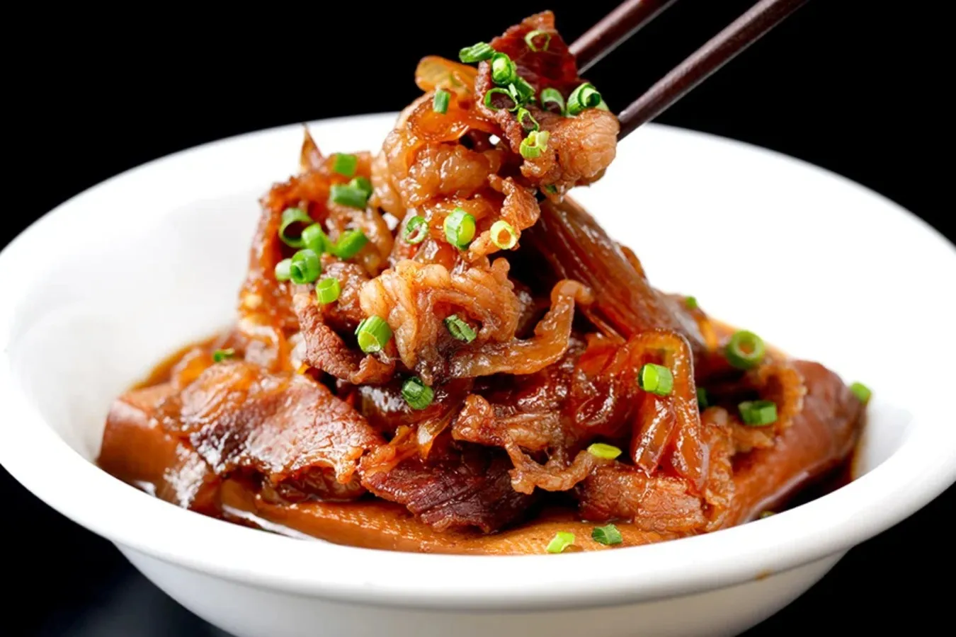 ▲その他、肉卸による肉屋台「肉好き大黒天」ならではのメニューが登場