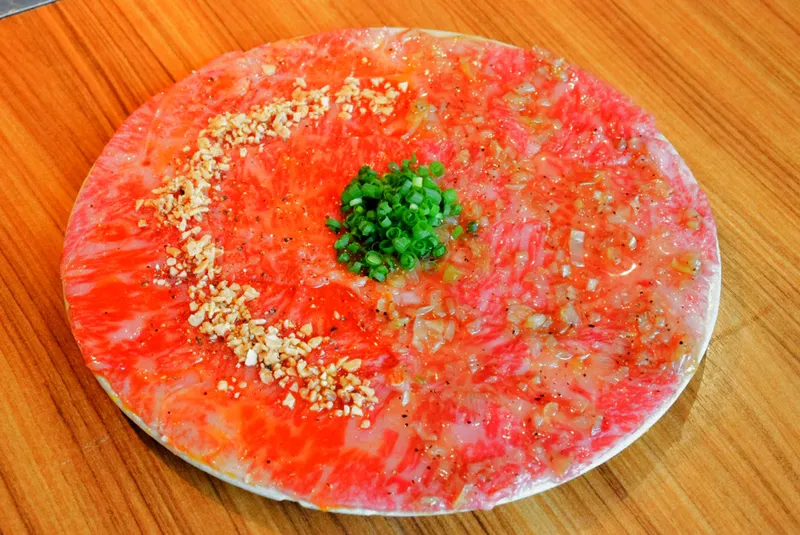 これが“合法生肉”か！新鮮美肉を思う存分楽しめる「KINTAN」で幸せ体験してみたぞ！