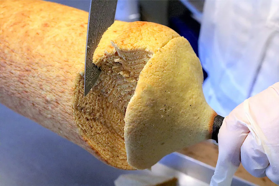 切りたてバウムクーヘンってこんなに美味しいの！？しかも、グルテンフリーなのに超ふわふわ食感！