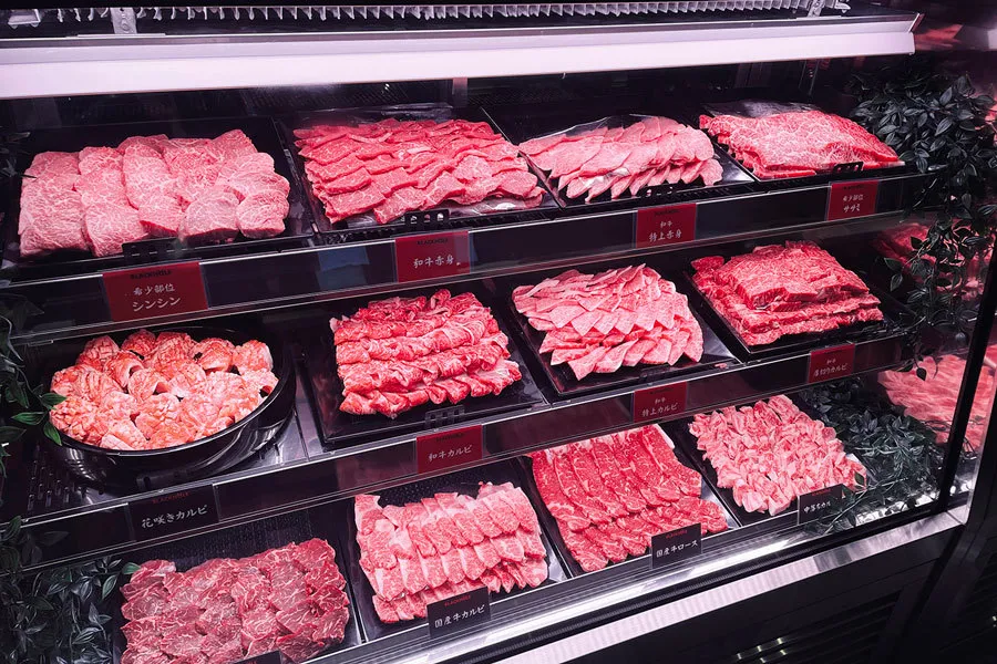焼肉食べ放題店「ブラックホール」池袋東口にオープン