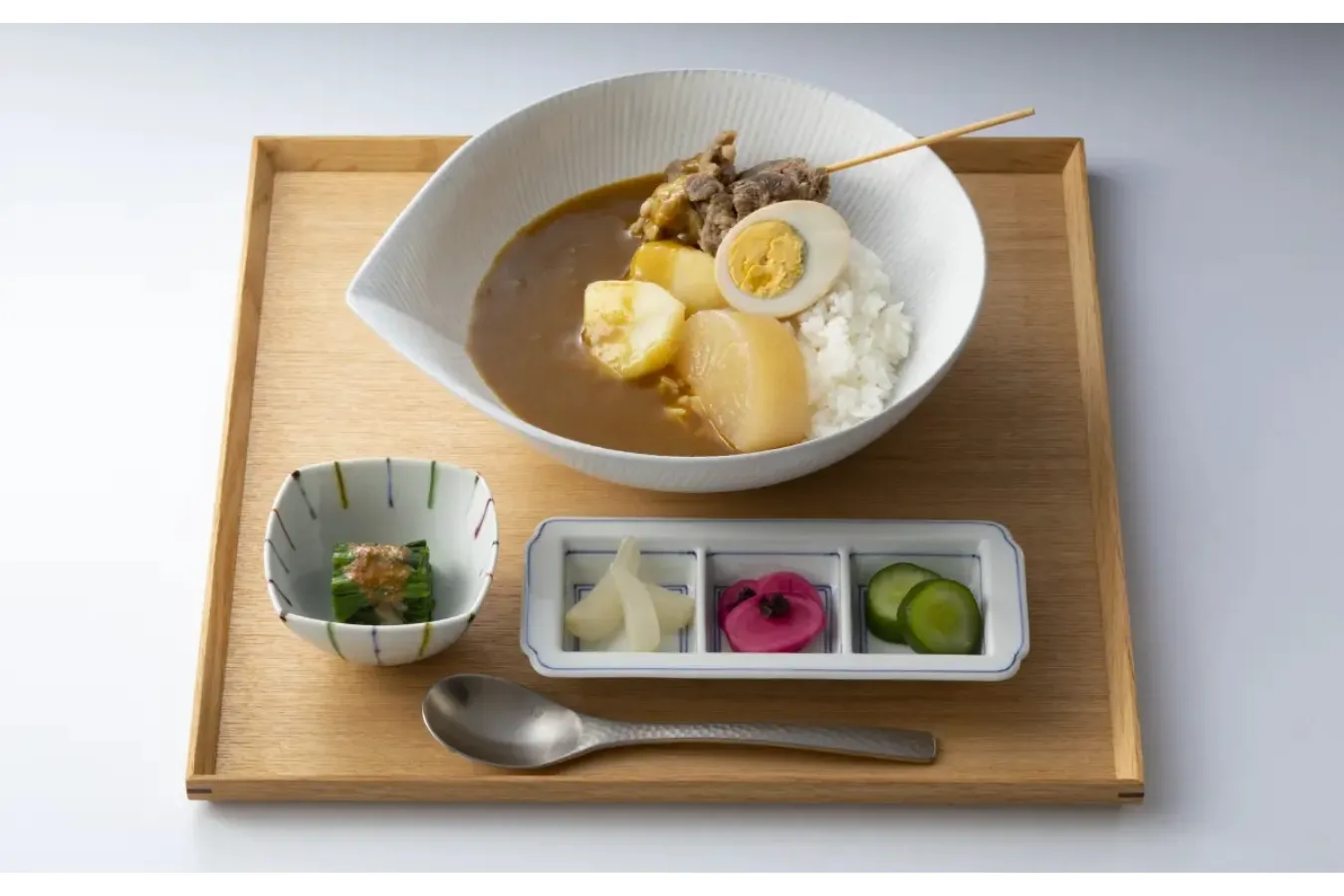 ▲おでんだしのカレーライス