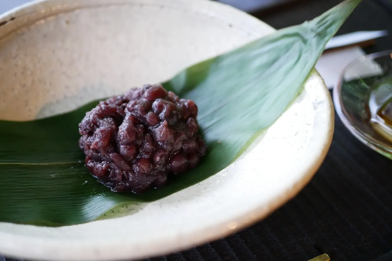 ▲おはぎは「つぶあん」と「煎りきな粉」からどちらか一つを選べます（写真は「つぶあん」）