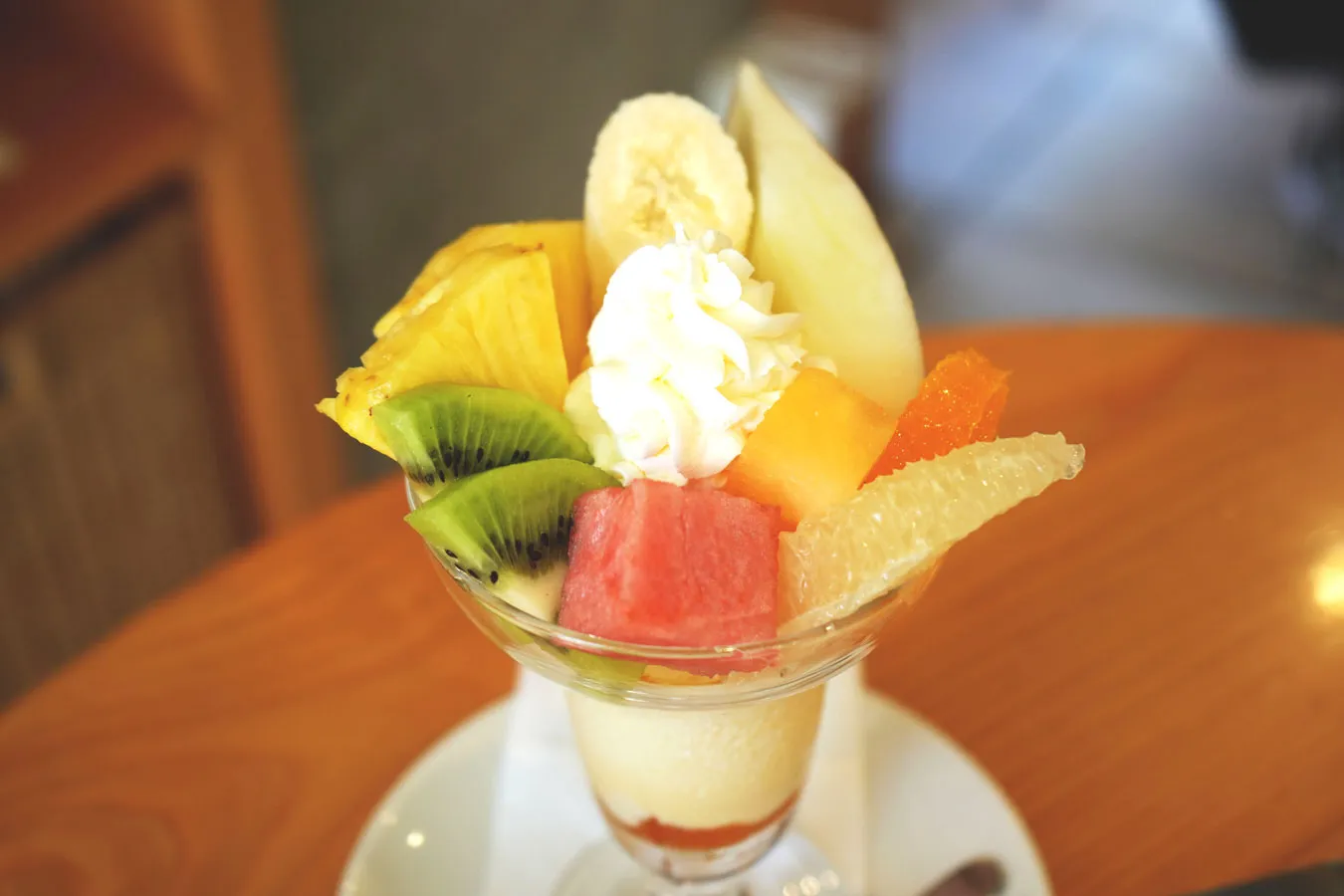 ▲本日のフルーツパフェ（1,200円）