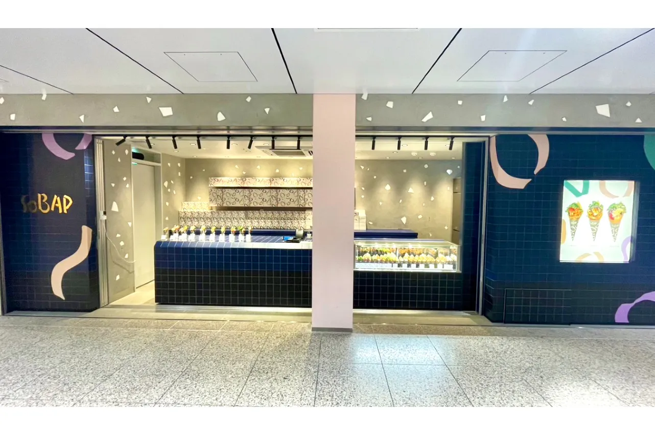 明泉グレープシード　8,9 東京駅】そば粉クレープ専門店「ソバープ」“シャインマスカットや桃”の