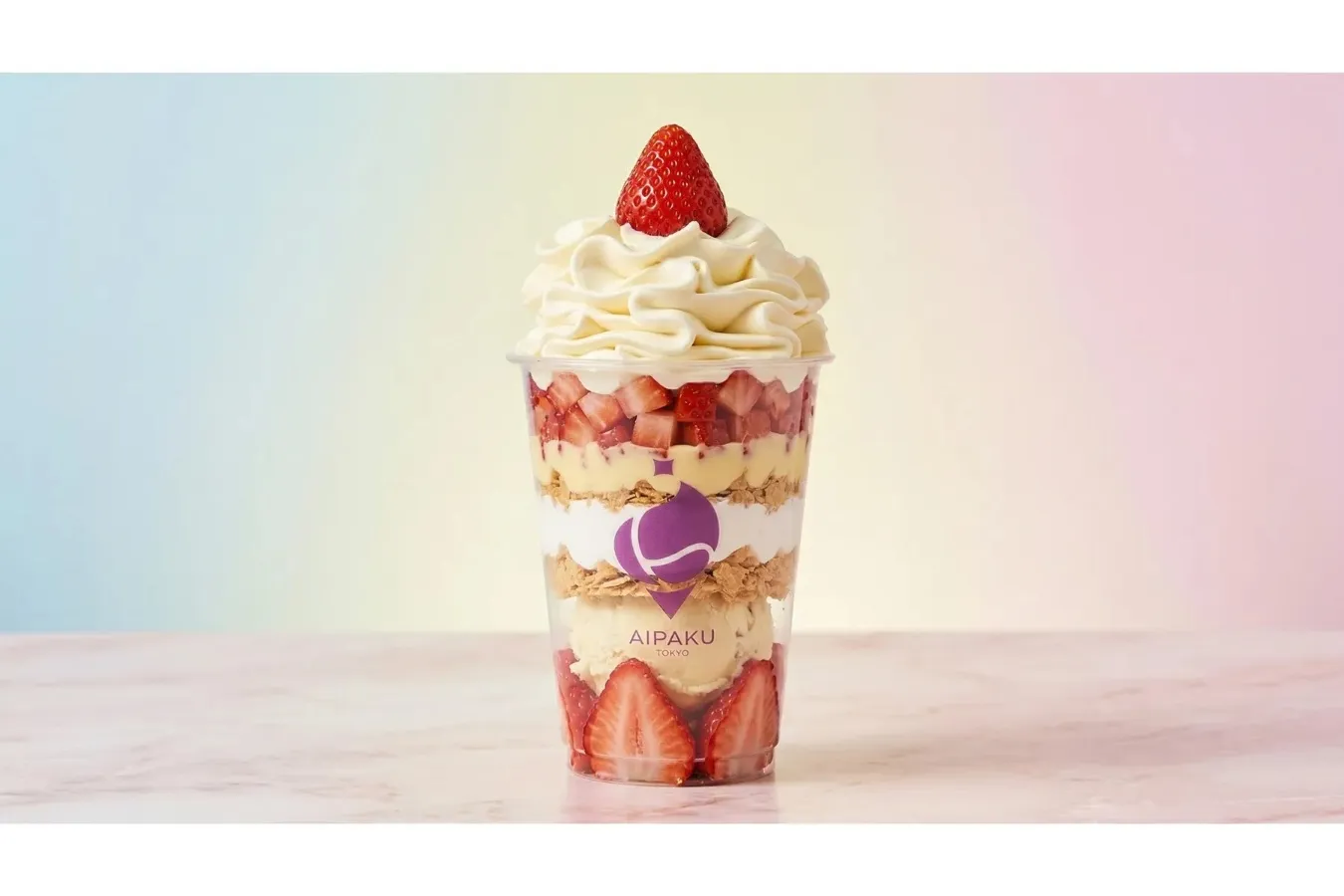 ▲あいぱく(R)フラワーサンデー 苺のミルフィーユ（あいぱく限定/1日100食限定）／あいぱく(R)TOKYO