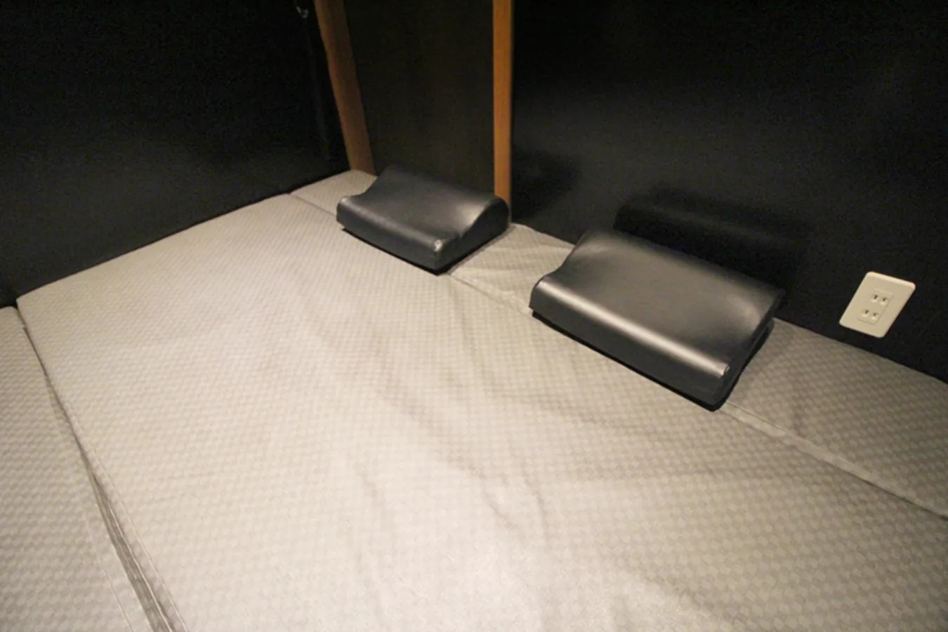 【新宿】ネットカフェ「カスタマカフェ」でゴロゴロデート_2566609