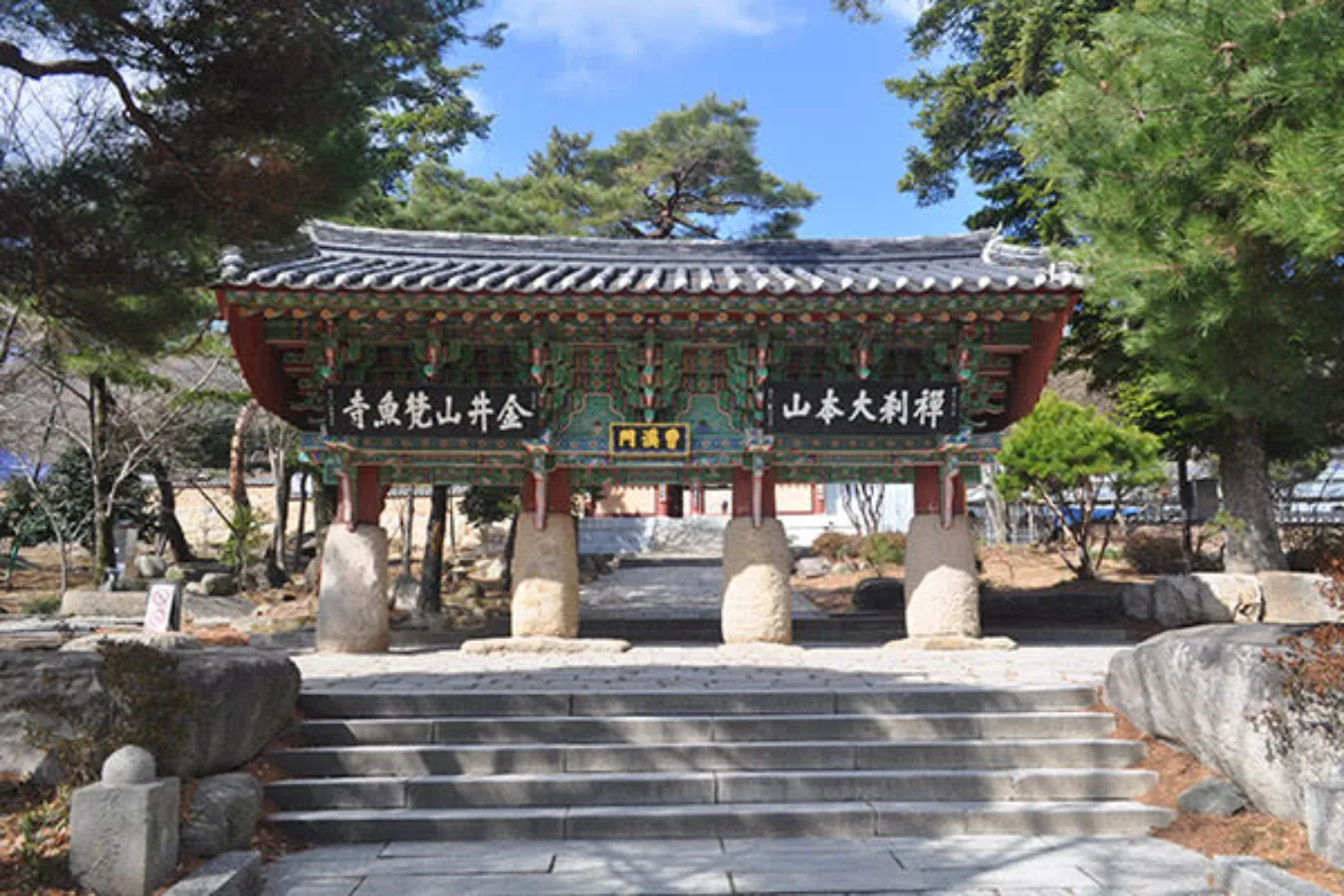 ▲梵魚寺