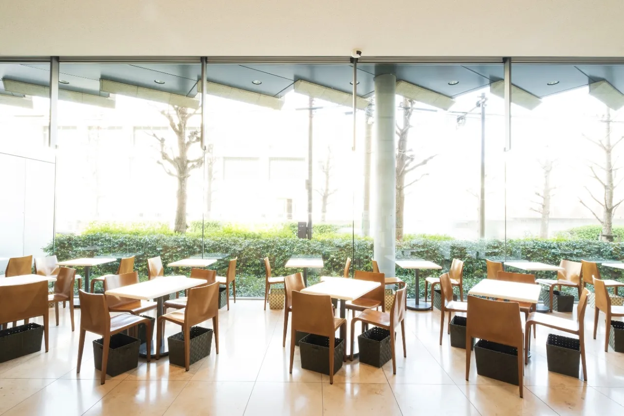 Cafe 椿（2025年春号Vol.9の表紙）_3240649