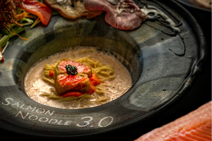 サーモンラーメン専門店「サーモンnoodle3.0」神楽坂に誕生