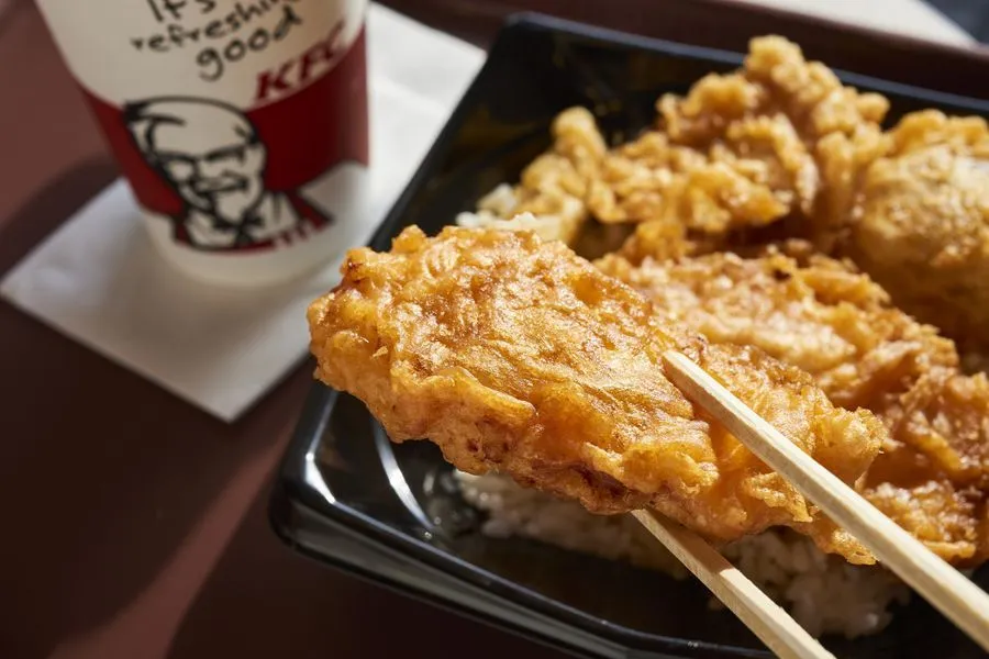 11月21日は「フライドチキンの日」チキン×白米の罪な組み合わせ！KFCの「ケンタ丼」を実食してきた