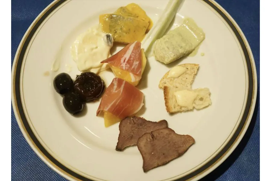 サーモンなど55種類のスウェーデン料理が食べ放題!日本で唯一の専門店でランチデート_1777693
