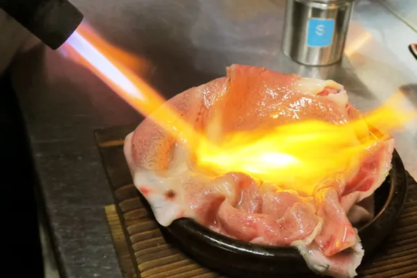 【やりすぎ】A５ランク和牛が爆盛り！？創作お茶漬け専門店がすごかった