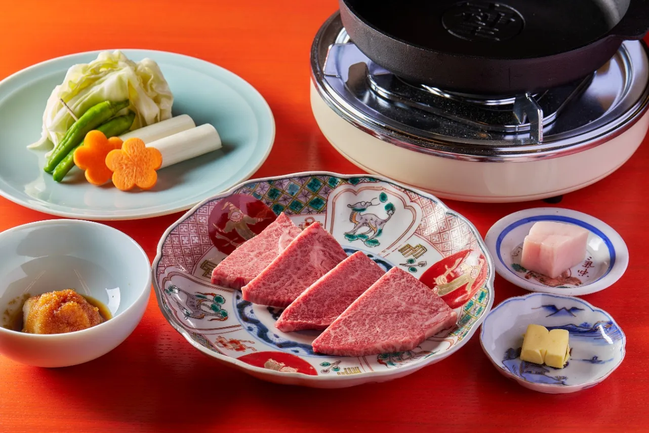 早くも2店舗目！A5黒毛和牛を堪能できる「和牛すき焼き そしじ」麻布十