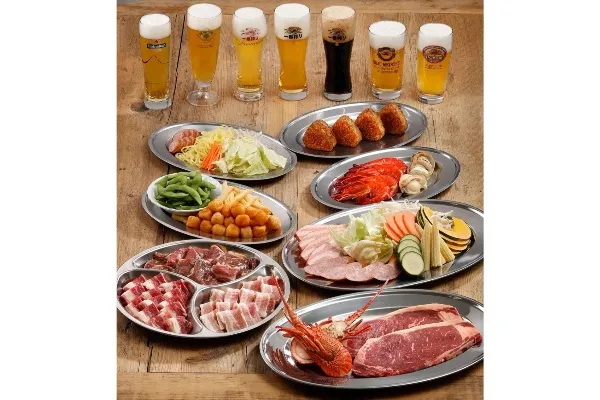 暑さ対策バッチリ！屋外で快適に食べ飲み放題BBQ、明治神宮外苑「森のビアガーデン」