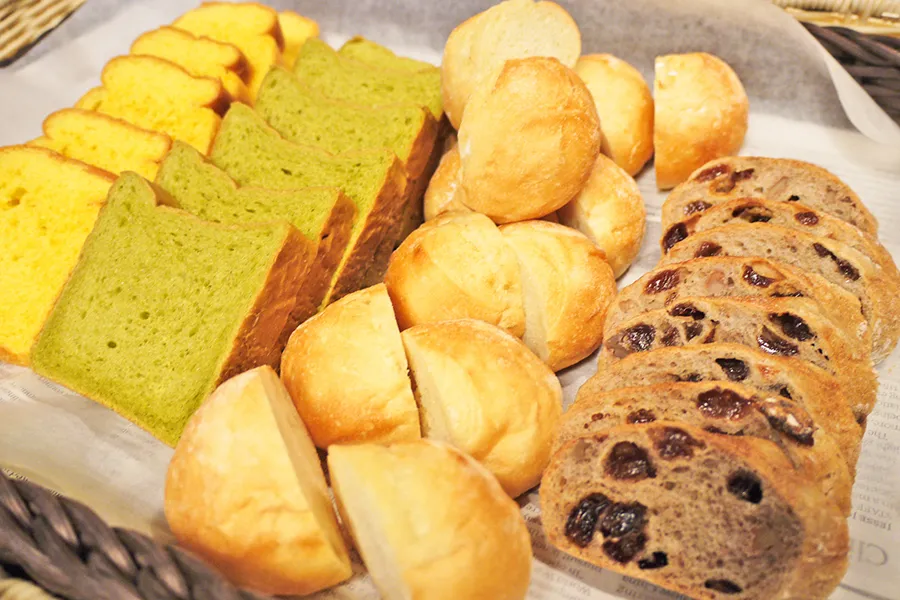 【おかわり自由】焼き立てパンも本格スイーツも食べ放題！秋葉原ワシントンホテルの贅沢すぎる朝ビュッフェ