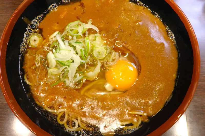 （今さらだけど）朝カレー！蕎麦屋のカレーが美味しすぎ♡ 東京駅で見つけたオススメ3選