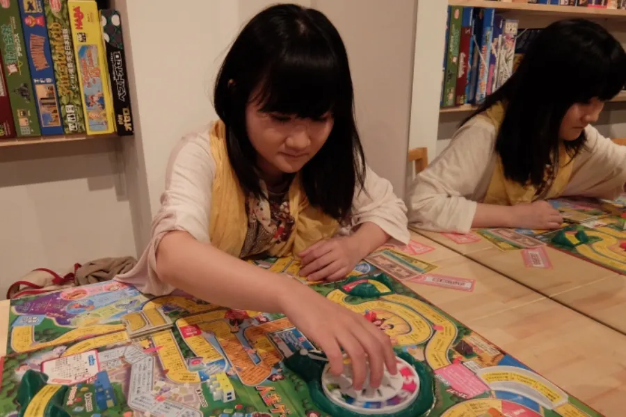 一人で『人生ゲーム』をやってみたら、やっぱり一人が好きなんだと再確認できた_75941