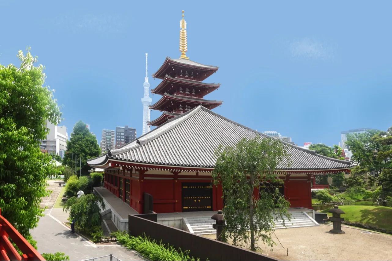 ▲店内からは五重塔などが一望でき、観光地の喧騒を感じさせない落ち着いた空間が広がる