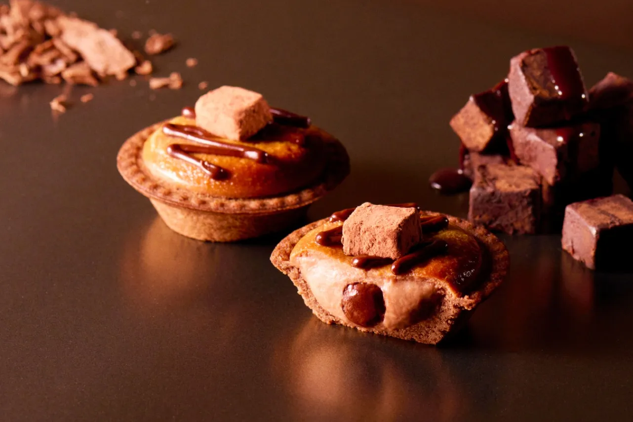 ▲「焼きたてチーズタルト 贅沢生ショコラ」