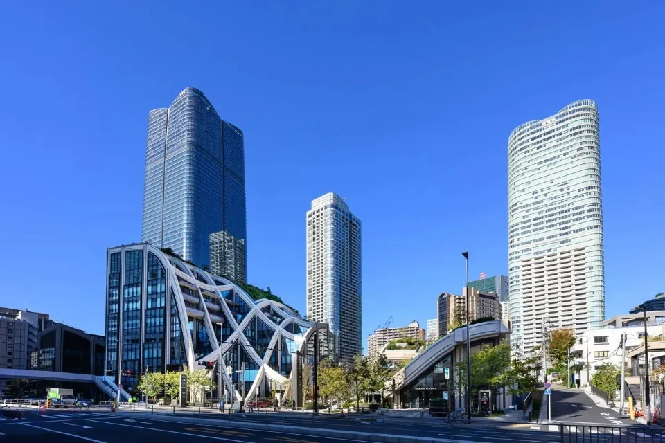 「麻布台ヒルズ」が11月24日開業！150店舗が集まる商業ゾーン、緑豊かな広場など