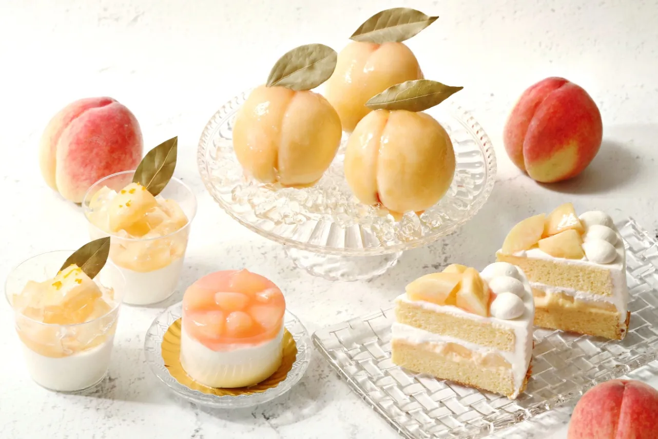 国産桃“まるごと1個”使用したケーキなどが登場!パティスリーピネードから_1551159
