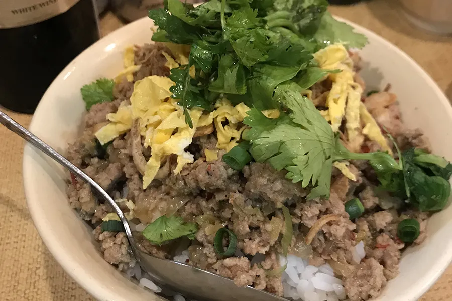 4坪で激セマだけど人気！ウワサのベトナム料理店など、穴場グルメ3選