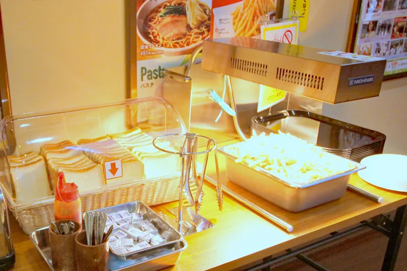 上野で終電逃したら・・無料で朝食トースト＆ポテトが食べ放題の複合カフェ「快活CLUB」が超便利！
