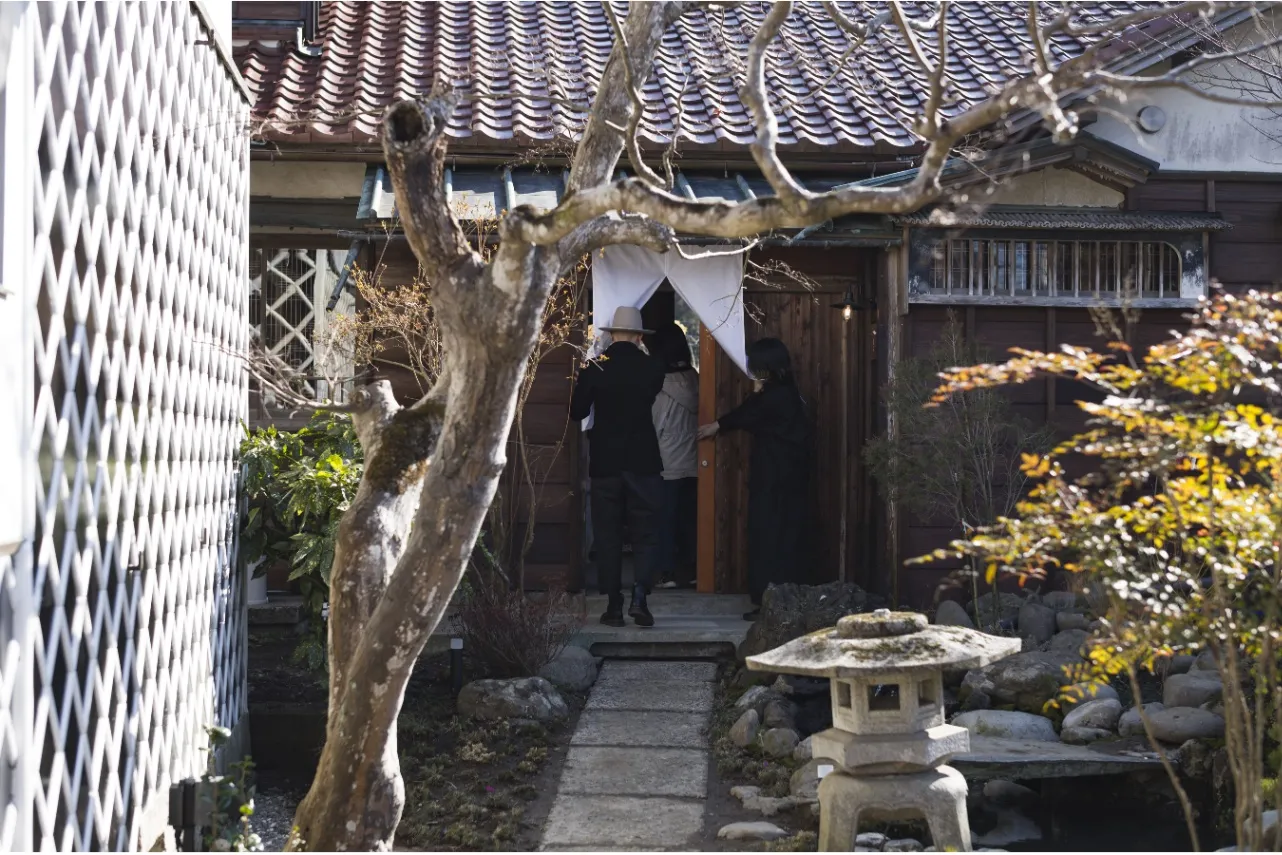 ▲田園の間「正面」