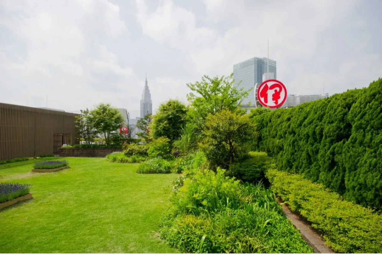 新宿でまったりデート♪恋人とのんびり過ごせるオススメスポット10選_2477174