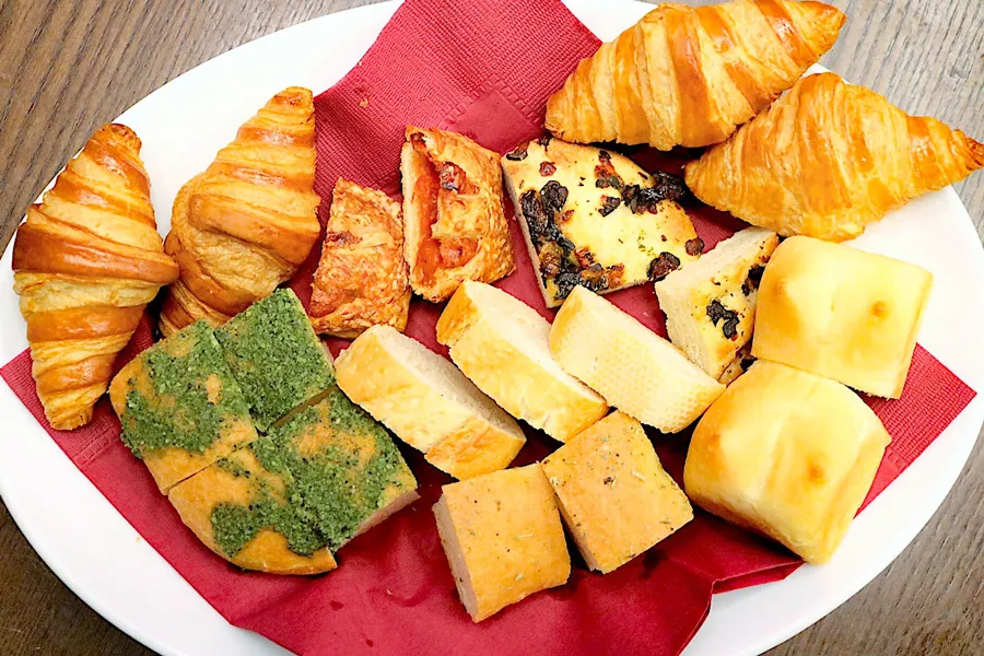 パン食べ放題付きランチが1,080円～！しかもドリンクバー付き！パン好き大満足なお得ランチレポ