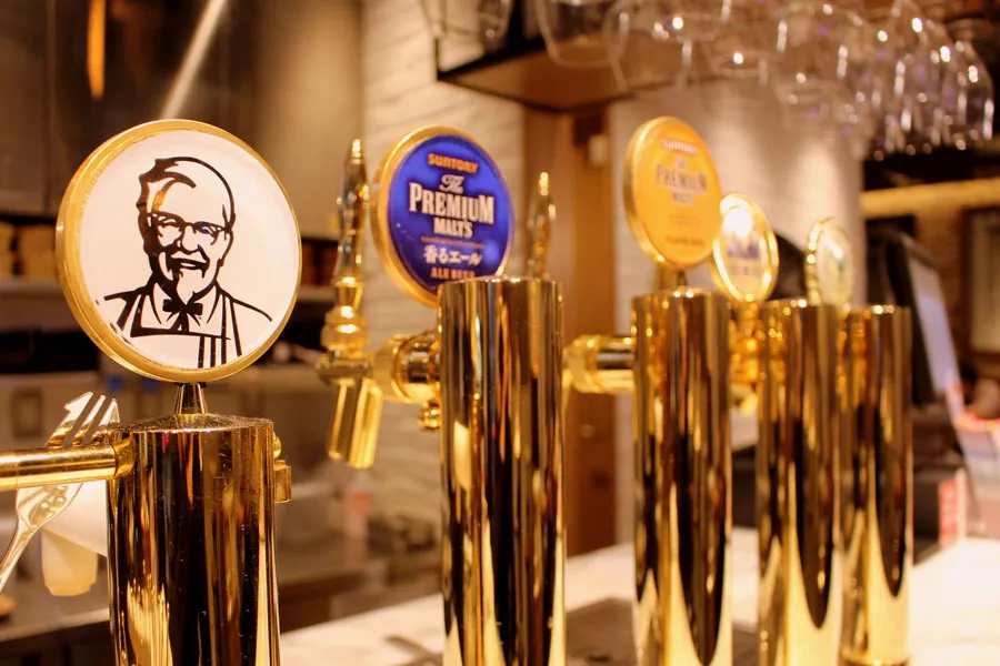 ケンタッキーの「飲み放題」店舗も！安くお酒が楽しめる「有名チェーンのレア店舗」まとめ