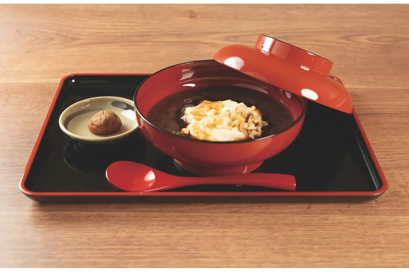 ▲「なめらか豆腐の特製ぜんざい」（単品800円、ドリンクセット1,300円）