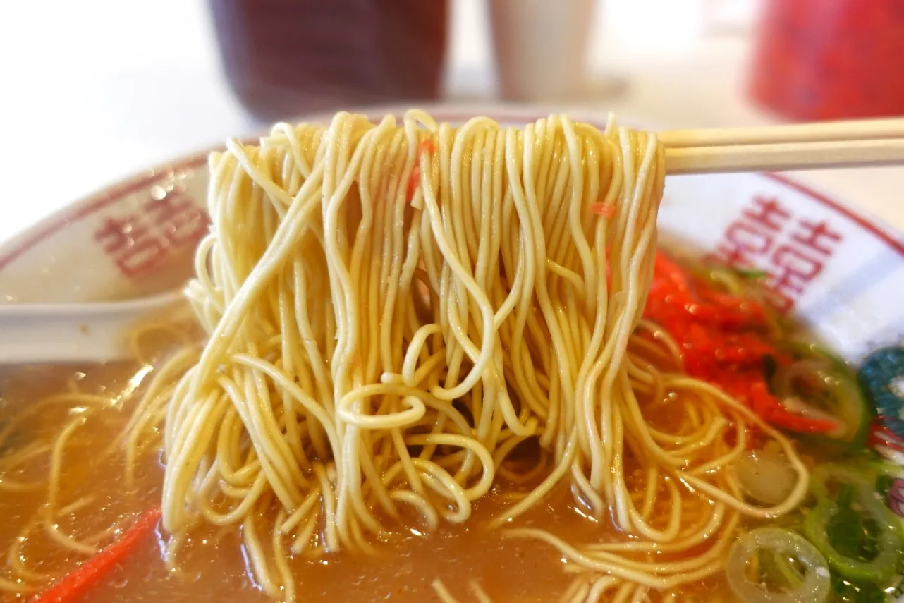 営業は一日3時間だけ！強烈な“豚骨香”が漂う博多ラーメン店、高円寺「ラーメン健太」_1658652