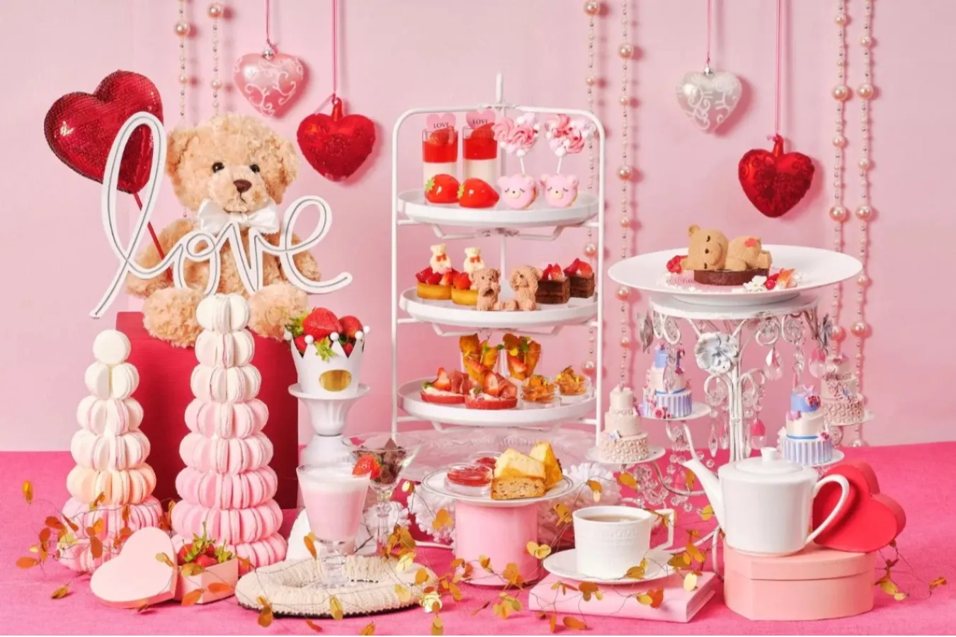 ▲「いちごとスウィートベアのアフタヌーンティー」