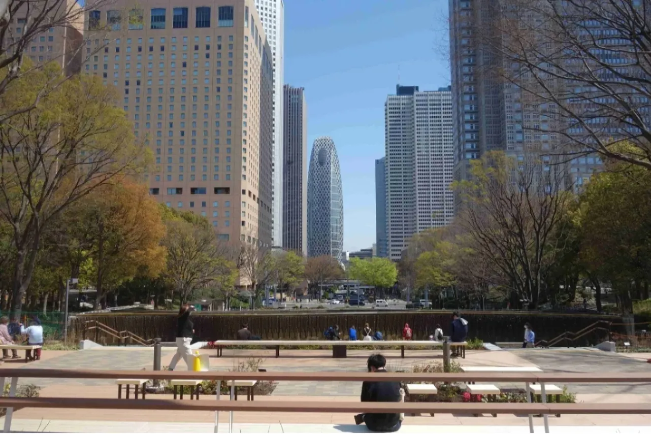 【新宿】早朝の時間つぶしに最適なスポット5選！一人での朝活や早朝便にも◎_2940083